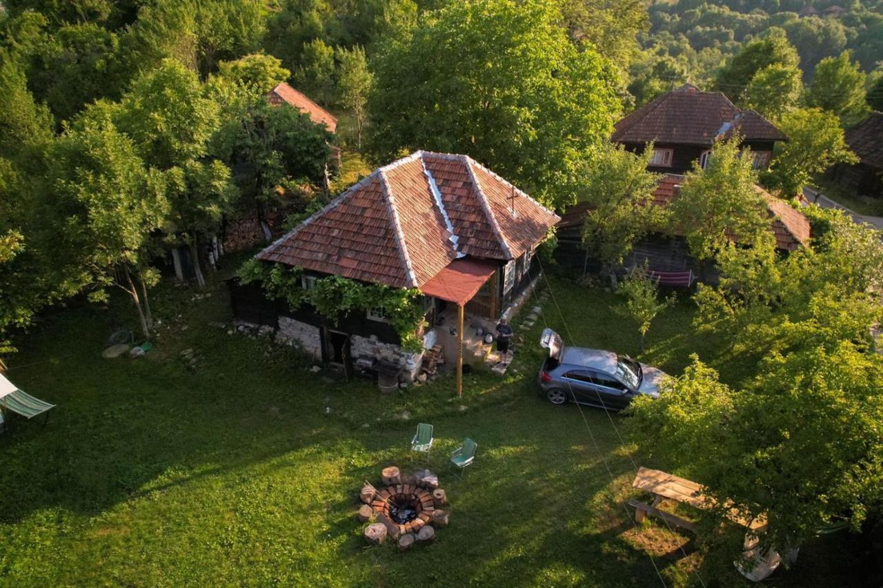 Casa Padureana - Log House From 1860 Villa Hunedoara Exterior foto